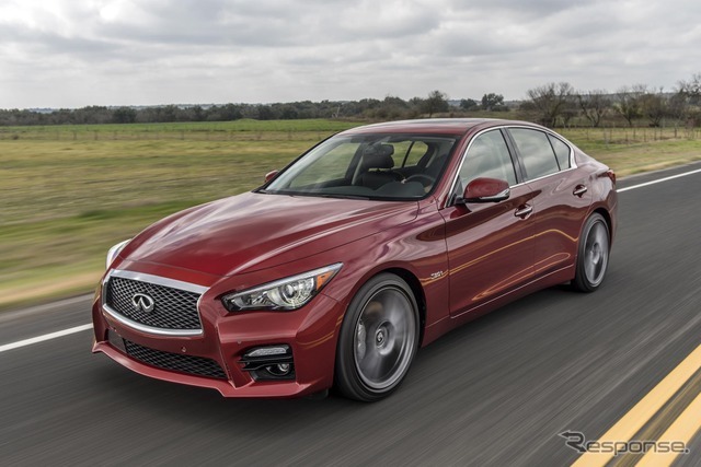 インフィニティ Q50 レッドスポーツ400