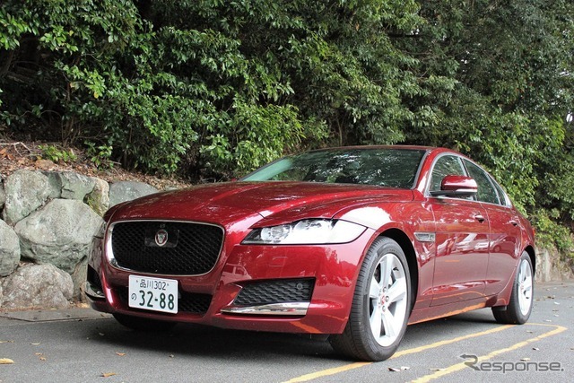 ジャガー XF