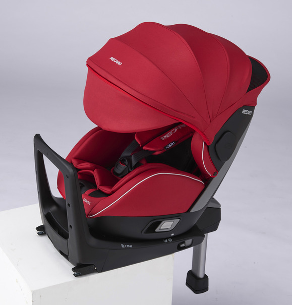 RECARO ZERO.1 Select（税抜価格：6万1000円）