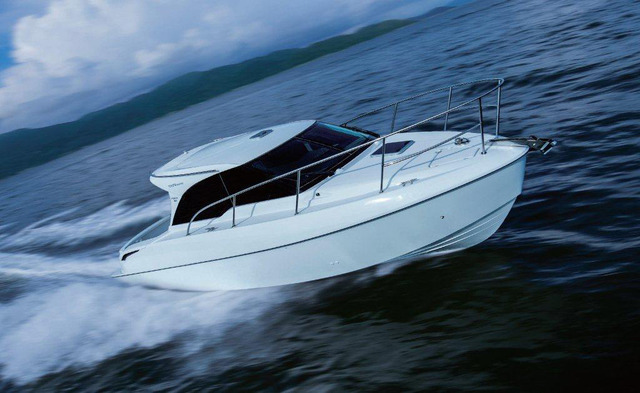 トヨタ、高級感と居住性にこだわった新型ボート「PONAM-28V」発売