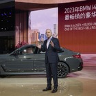 BMWの4ドアクーペEV『i4』、改良新型は表情変化…北京モーターショー2024 画像
