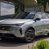 プジョーの電動SUV『E-3008』と『E-5008』に325馬力デュアルモーター仕様を追加 画像