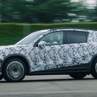 メルセデスベンツ『GLC』次期型のEVプロトタイプを公開、Sクラス譲りのエアサス搭載 画像