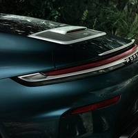 「デザイナー天才」とSNSで話題！ 熱帯雨林モチーフのポルシェ“オセロット”発表「内装の作り込みがすごい」 画像