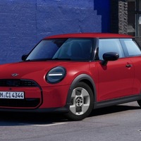 MINIクーパー新型、365万円のエントリーグレード「C SELECT」登場 画像