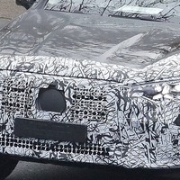 メルセデスベンツ『GLC』改良新型、ドデカグリル採用！ 車内には第4世代MBUXインフォテインメント 画像