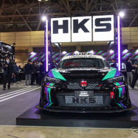 HKS最新アイテム総まとめ！愛車をさらに速くする驚愕の大量ラインアップ展示…東京オートサロン2026 画像