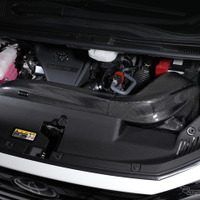 『ヴェルファイア』に吸気レスポンス向上＆レーシーなサウンドを！ ブリッツが車種別専用カーボンインテークシステムを発売 画像