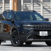 【ジープ アベンジャー 4xeハイブリッド 新型試乗】ヨーロッパ化したジープ最小SUVの実力は…中村孝仁 画像