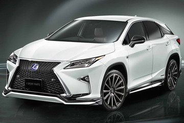 【レクサス RX 新型】TRD、F SPORTパーツ発表…翼のようなエアロ 画像