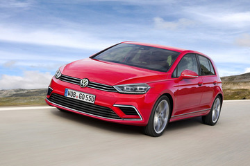 VW、新型 ゴルフ 前倒し投入か…V字回復の切り札 画像