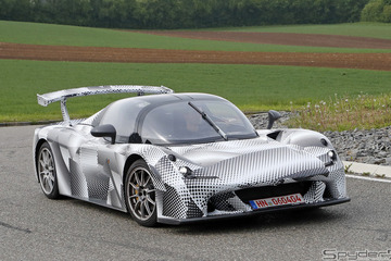 その名は「ストラダーレ」！伊ダラーラ製、最新スーパーカーの名称明らかに！ 画像