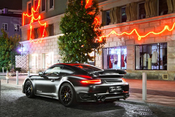 バットマンもホレる!? 700馬力の最強「ダークナイト」！ポルシェ911ターボSをカスタマイズ 画像