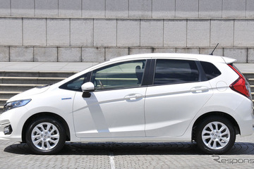 【ホンダ フィット 試乗】ご自慢の低床は一体、誰のためなのか?…岩貞るみこ 画像