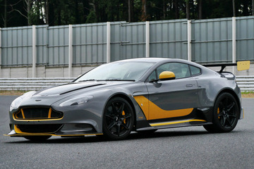 【アストンマーティン ヴァンテージ GT12 試乗】見た目も走りもレースカー、とろけるサウンドの600馬力モンスター…中村孝仁 画像