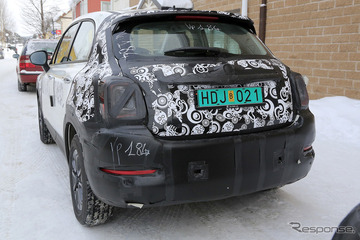 フィアット500X 改良モデルを初スクープ…目玉は新エンジン＆前後デザイン変更 画像