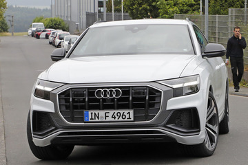 アウディ SQ8 市販デザインの全貌が見えた…スクープ 画像
