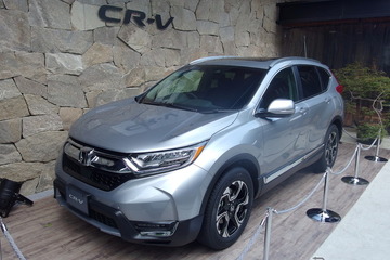 ホンダ CR-V 新型、東京都内に姿を表す…この車はもしかして？　正式発売は8月30日 画像