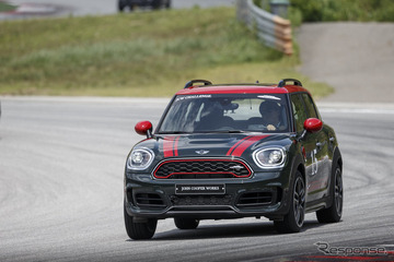 【MINI ジョン クーパーワークス 海外試乗】サーキットで見た“実力”と“新たな一面”…九島辰也 画像