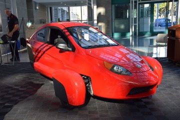 【ロサンゼルスモーターショー15】エリオ P5 プロトタイプ…しっかり安全装備の三輪自動車［詳細画像］ 画像