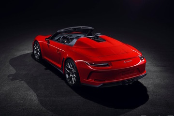 これが市販型だ！ポルシェ「911スピードスター」最新モデルを初公開 画像