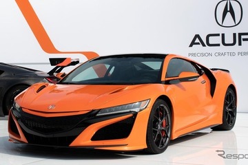ホンダ NSX 改良新型、実車を発表…内外装をリニューアル 画像