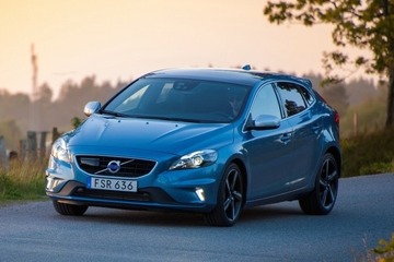 ボルボ V40 に初のスポーツディーゼル「D4 Rデザイン」…価格は459万円 画像
