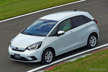 【ホンダ フィット 新型試乗】「柔よく剛を制す」走り、Bセグのベンチマークに…片岡英明 画像
