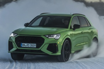 アウディ Q3 新型に最強モデル、400馬力の「RS」…欧州発売 画像