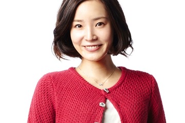 蓮佛美沙子、遠藤憲一の28歳年下彼女に!? 渋メンに挟まれ「幸せな3か月になる」 画像