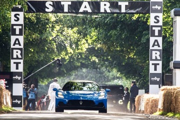 マセラティの新型スーパーカー『MC20』、630馬力を解き放つ…グッドウッド2021 画像