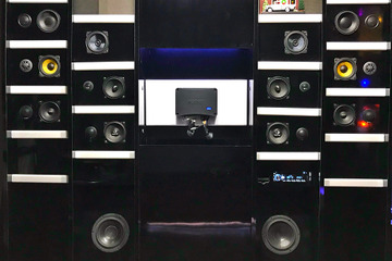 ブリーズ（奈良県）のBMW&メルセデス・ベンツ用デモボードがリニューアル 画像