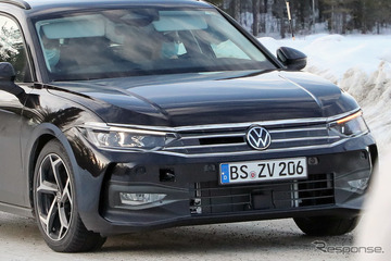 セダン廃止説どうなる？ VW『パサート』次期型、市販ボディをスクープ 画像