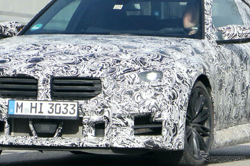 新型のグリルはフツーと違う!? BMW M2クーペ、発表間近プロト車両を目撃 画像