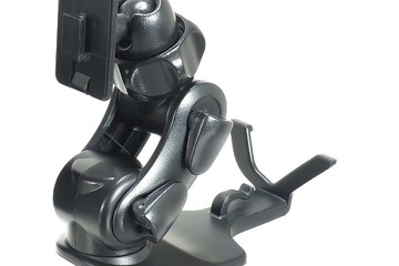 ビートソニックからヤリス専用設計のデジタル端末用スタンドが新発売 画像