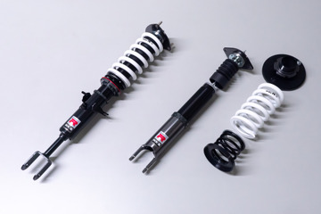 サーキットからワインディングまで！ HKSのサスペンション製品「ハイパーマックス R」にフェアレディZ／Z33用のラインナップが追加 画像