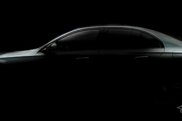 メルセデスベンツ『Eクラス』新型、4月25日発表へ 画像