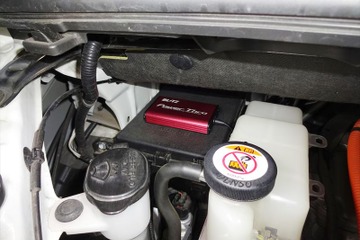 30系アルファードハイブリッド／ヴェルファイアハイブリッド用が登場！ NA車・ハイブリッド車をパワーアップさせるBLITZのスロットル・制御系電子パーツ「Power Thro NA」「Power Con NA」が適合を追加 画像