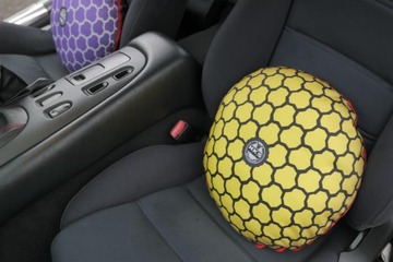 ちょっと懐かしい黄色／紫の「SPFクッション」、HKSロゴ＋TTN入りブラックZIPPOとスマホカバーが新登場！ HKSから数量限定新作グッズ３種類が新発売 画像