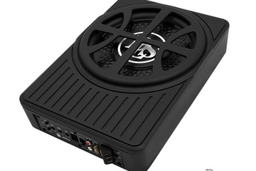 「実践! 初めてのカーオーディオ」 第16回「小型・薄型のパワードサブウーファー」の“使い方”を解説! 画像