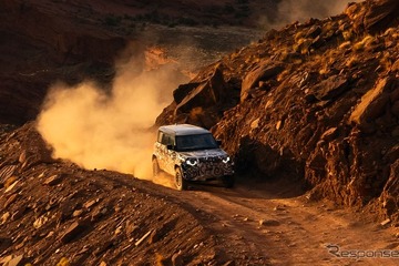 ランドローバー『ディフェンダー』に頂点「OCTA」、V8ツインターボ＋マイルドハイブリッド…ティザー 画像