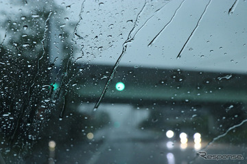 梅雨に負けないクリアな視界！ ガラスの油膜除去から撥水まで完全ガイド～Weeklyメンテナンス～ 画像