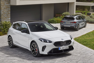 BMW 1シリーズ ＆ 2シリーズ が装備充実へ、新色オプションも追加 画像