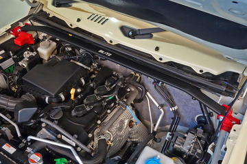 『ジムニーノマド』のサス性能をフルに発揮！ ブリッツのフロント用ストラットタワーバー発売 画像