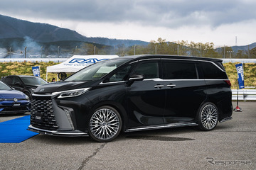 15本スポークが秘める大径トリック！ レイズ『HOMURA 2×15R』は面を語る、新時代のメッシュホイールだ 画像