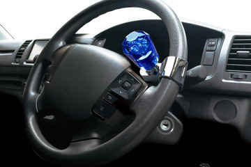 ワンポイント・ドレスアップアイテムで、インテリアに彩りをプラス！［特選カーアクセサリー名鑑］ 画像