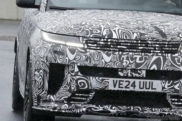 センターに極太マフラー装着！『レンジローバー・スポーツSV』が現行初のアップグレードへ 画像