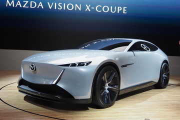 マツダ、ロータリーPHEV搭載スポーツ『ビジョン・クロスクーペ』公開…ジャパンモビリティショー2025 画像