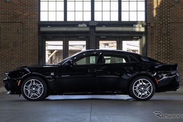 「トランプさん、これ買います」最新の4ドアマッスルカー『チャージャー』発表に「めっちゃかっこいい」と高評価の声 画像