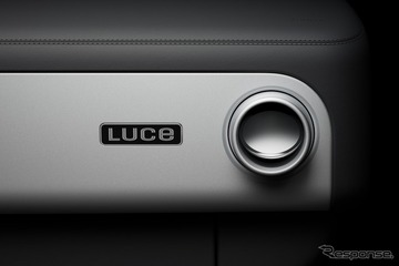 フェラーリから“新セグメント”の新型フル電動スポーツカー、『ルーチェ』の車名と内装デザインを発表 画像